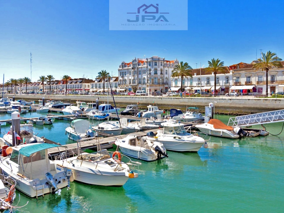 Apartamento T1 para Venda em Vila Real de Santo Antonio Foto 1