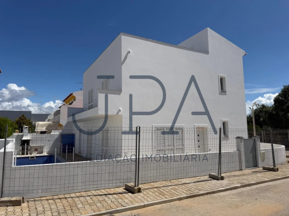 Moradia T4 para Venda em Altura Foto 2
