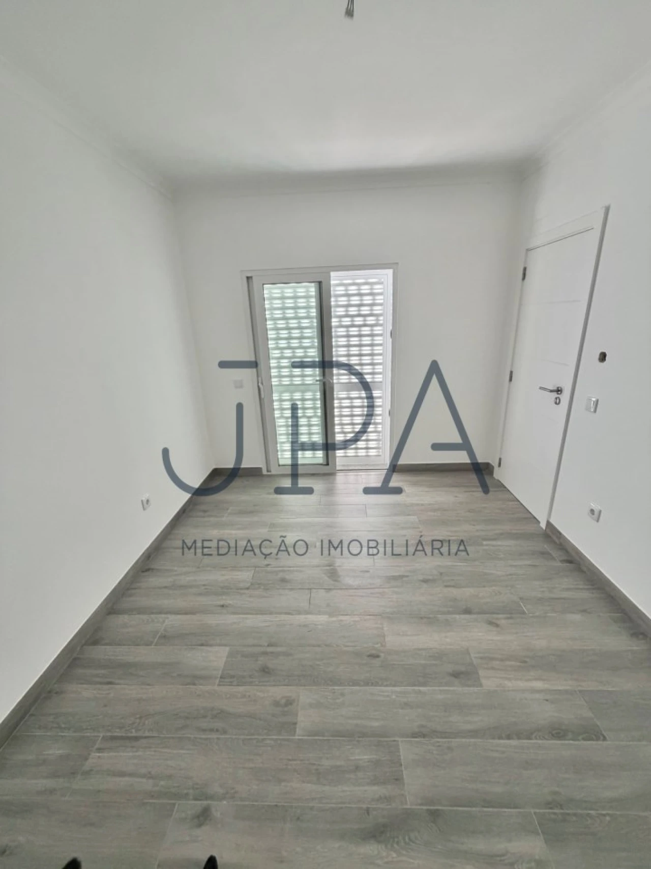 Moradia T4 para Venda em Altura Foto 13