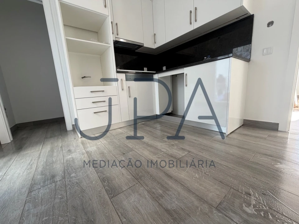 Moradia T4 para Venda em Altura Foto 5