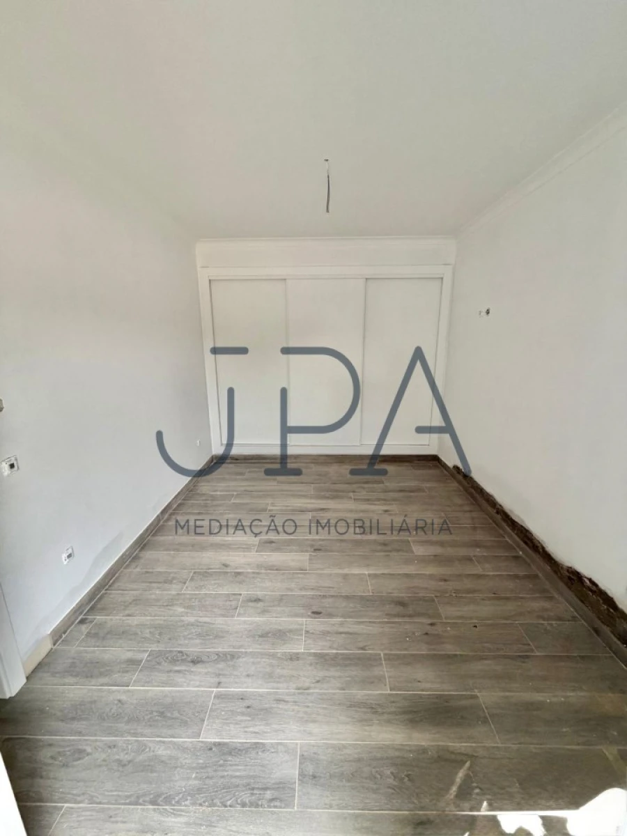 Moradia T4 para Venda em Altura Foto 12