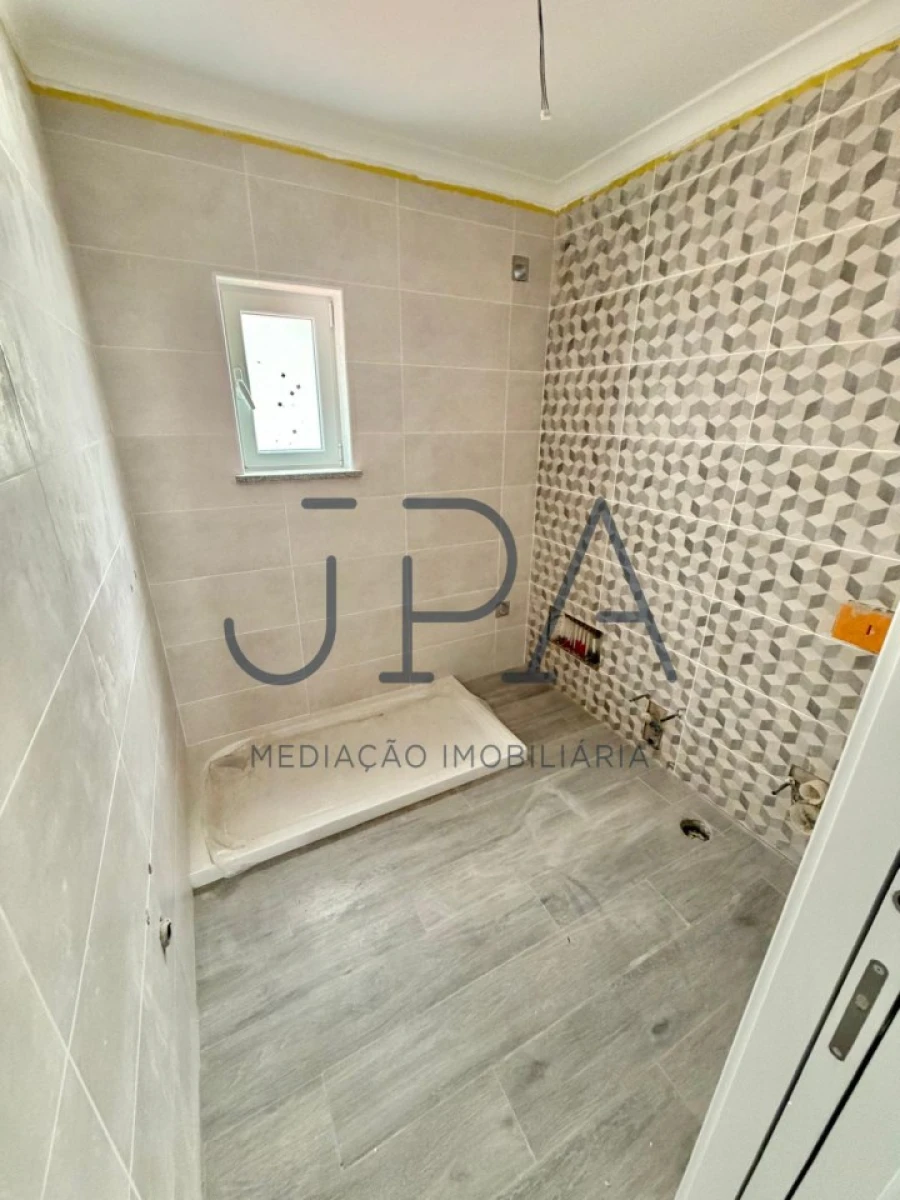 Moradia T4 para Venda em Altura Foto 16