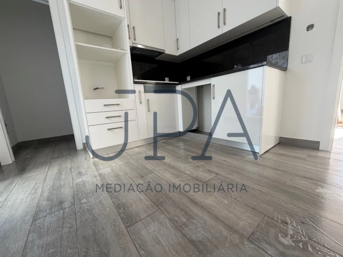 Moradia T4 para Venda em Altura Foto 5