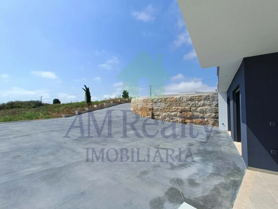 Moradia T4 para Venda em Lourinhã e Atalaia Foto 12