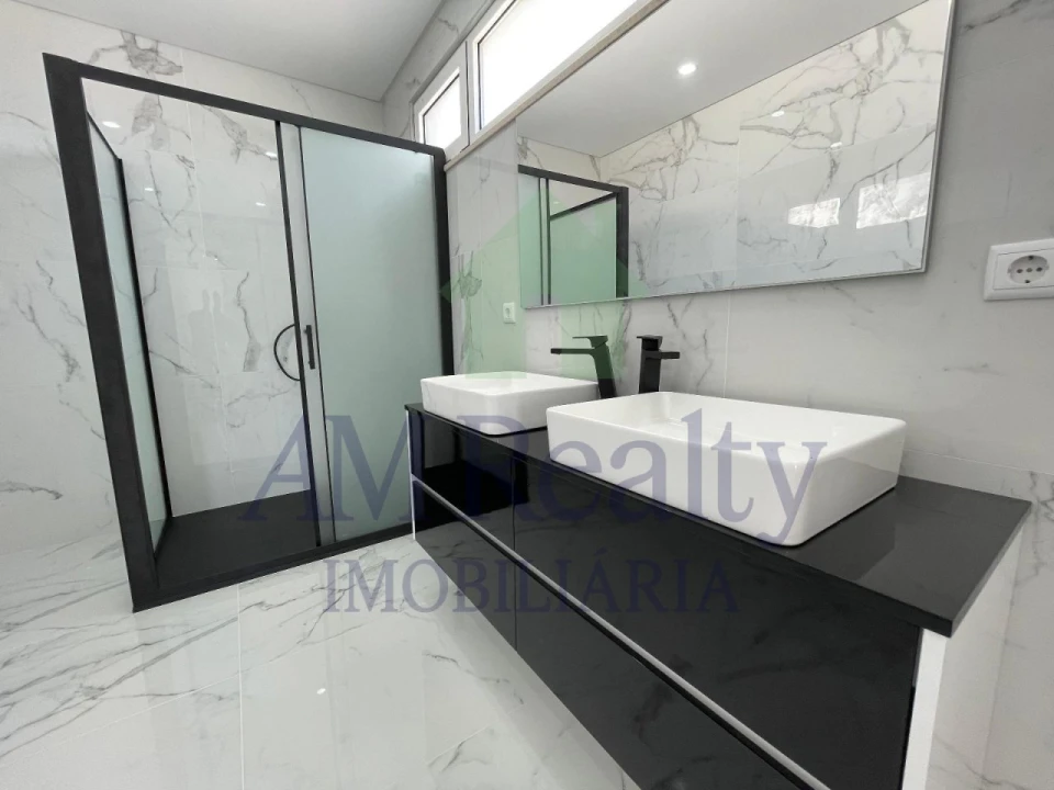 Moradia T4 para Venda em Lourinhã e Atalaia Foto 28