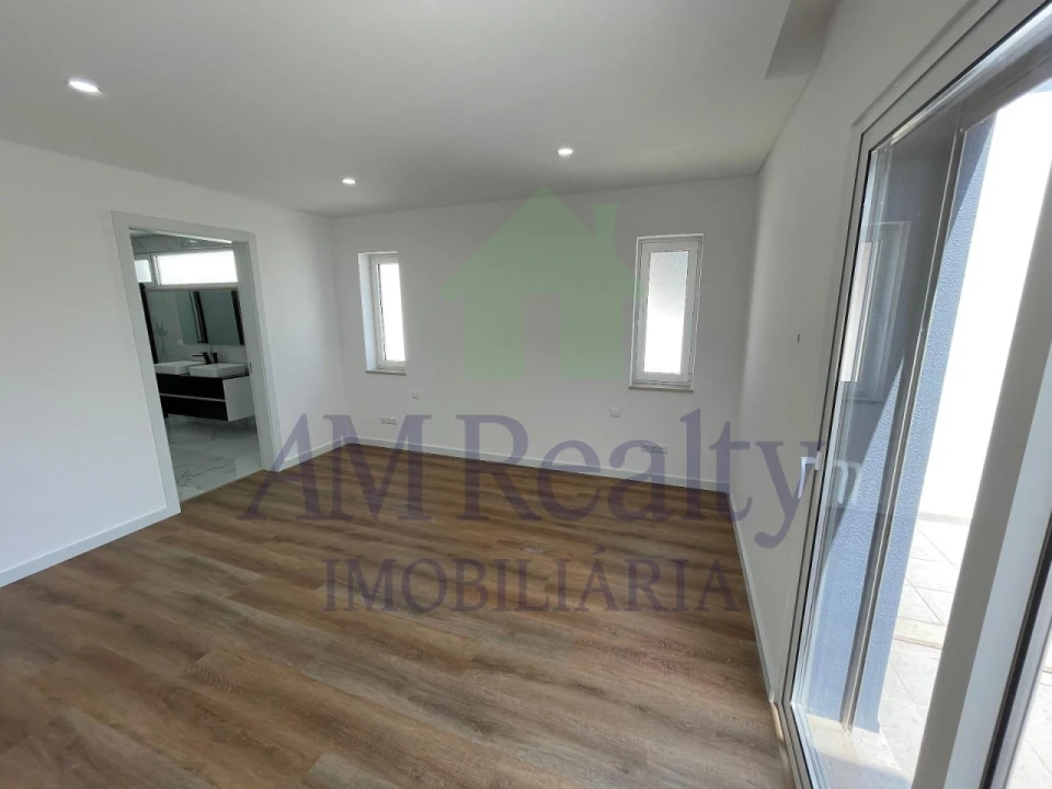 Moradia T4 para Venda em Lourinhã e Atalaia Foto 32