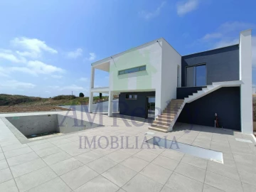 Moradia T4 para Venda em Lourinhã e Atalaia