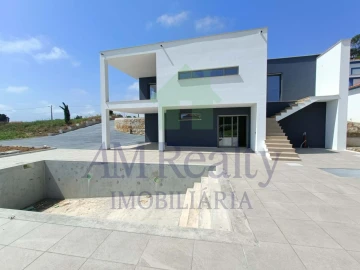 Moradia T4 para Venda em Lourinhã e Atalaia
