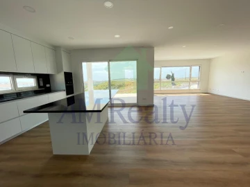 Moradia T4 para Venda em Lourinhã e Atalaia