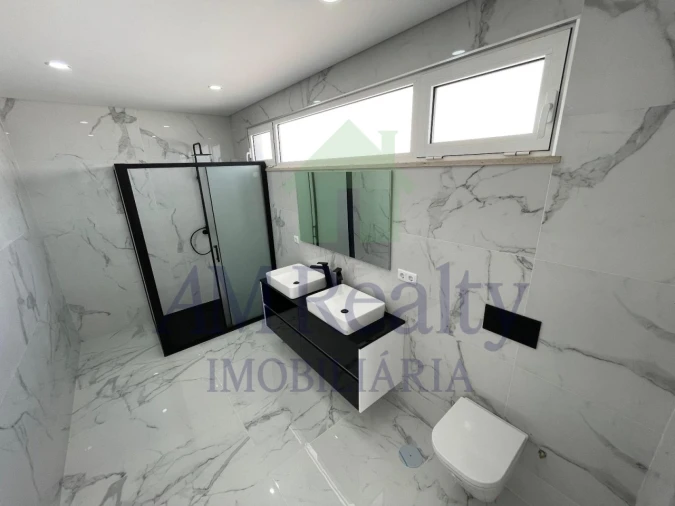 Moradia T4 para Venda em Lourinhã e Atalaia Foto 29