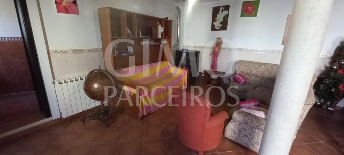 Moradia T7 para Venda em Sangalhos Foto 11