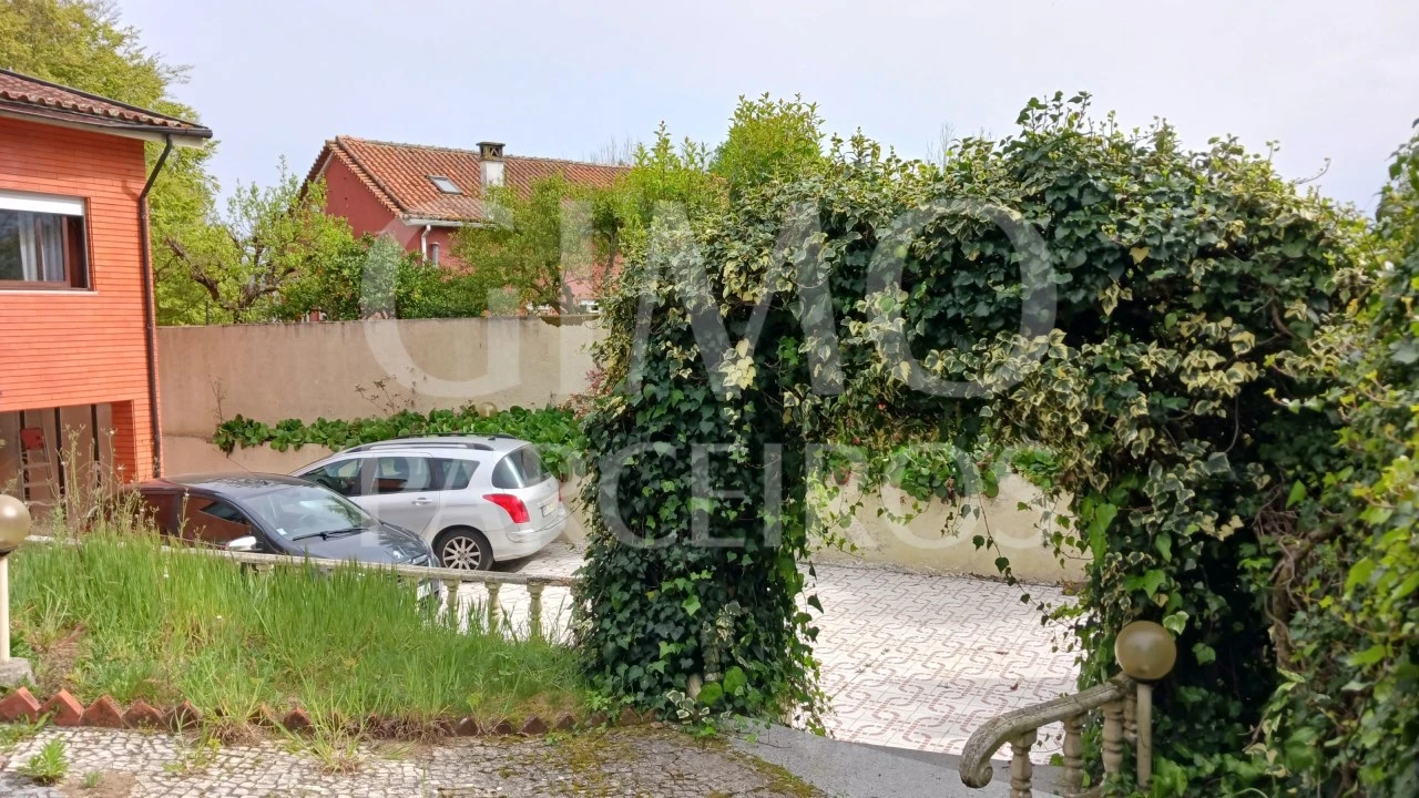 Moradia T5 para Venda em Tamengos, Aguim e Óis do Bairro Foto 3