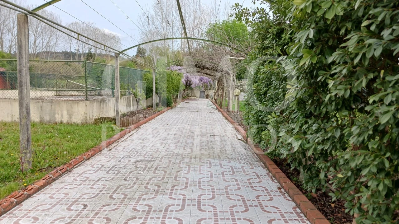 Moradia T5 para Venda em Tamengos, Aguim e Óis do Bairro Foto 65