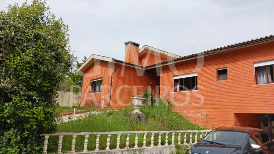 Moradia T5 para Venda em Tamengos, Aguim e Óis do Bairro Foto 6