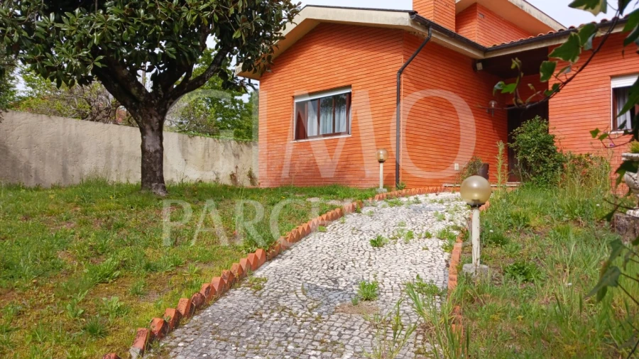 Moradia T5 para Venda em Tamengos, Aguim e Óis do Bairro Foto 7