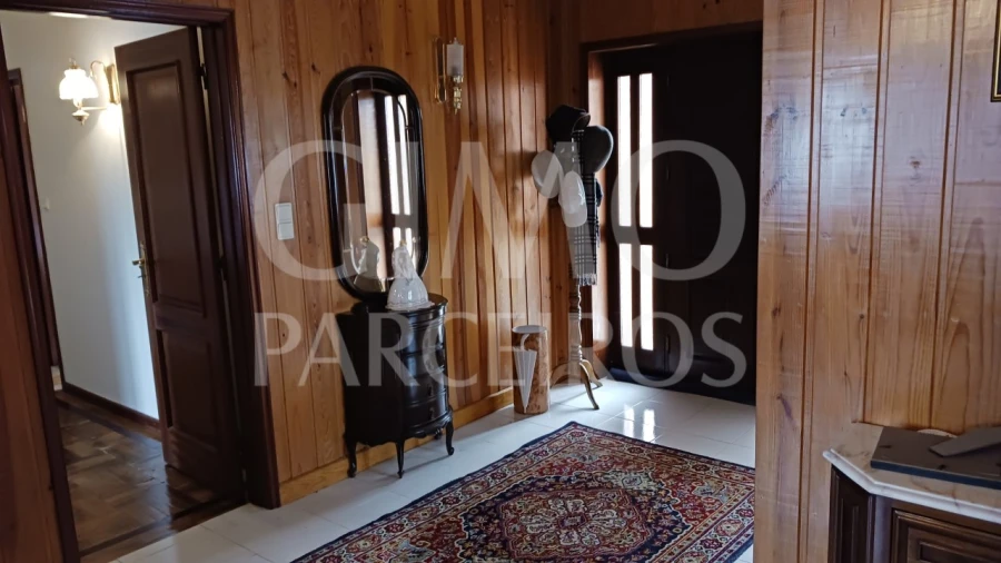 Moradia T5 para Venda em Tamengos, Aguim e Óis do Bairro Foto 13