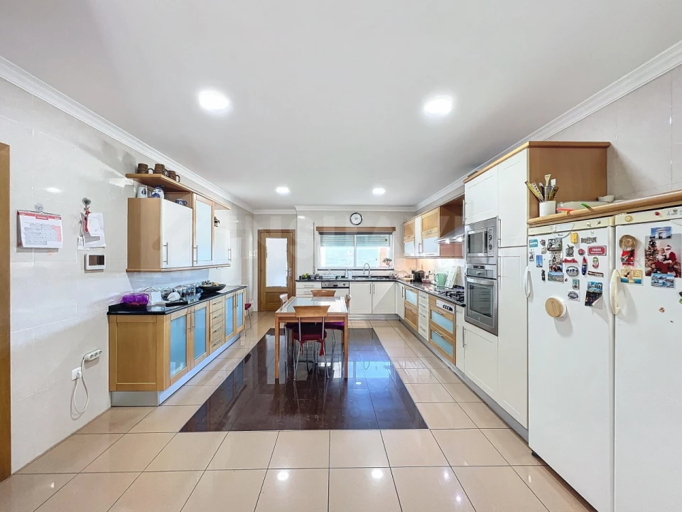 Moradia T4 para Venda em Loivo Foto 21