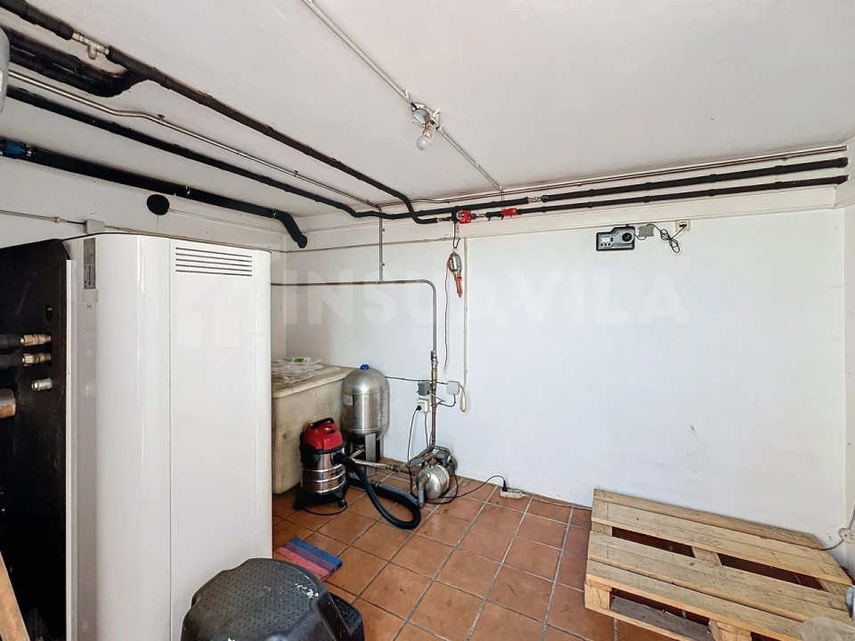 Moradia T4 para Venda em Loivo Foto 51