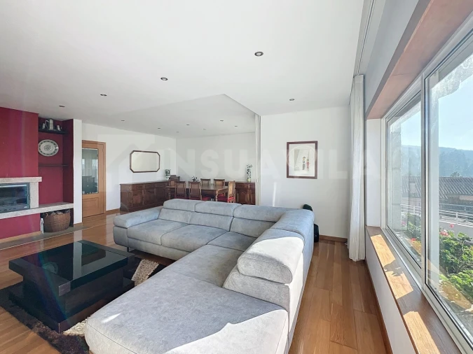 Moradia T4 para Venda em Loivo Foto 16