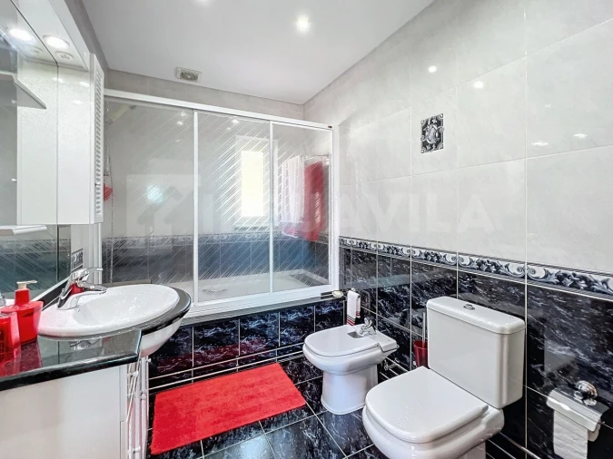 Moradia T4 para Venda em Loivo Foto 44