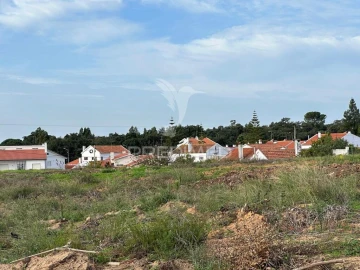 Terreno para Venda em Romeira e Várzea