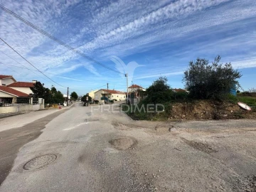 Terreno para Venda em Romeira e Várzea