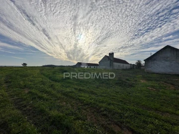 Terreno para Venda em Romeira e Várzea