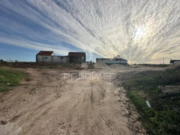 Terreno para Venda em Romeira e Várzea
