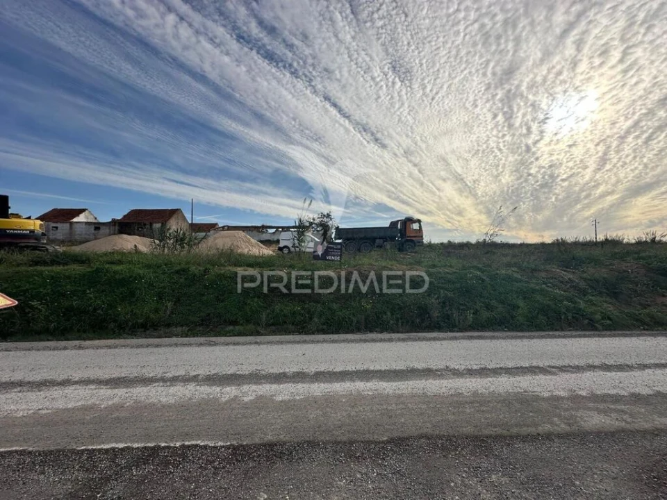 Terreno para Venda em Romeira e Várzea Foto 14
