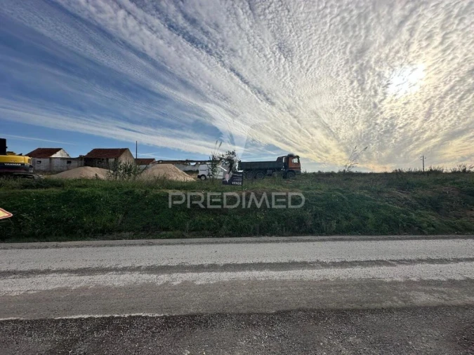 Terreno para Venda em Romeira e Várzea Foto 14