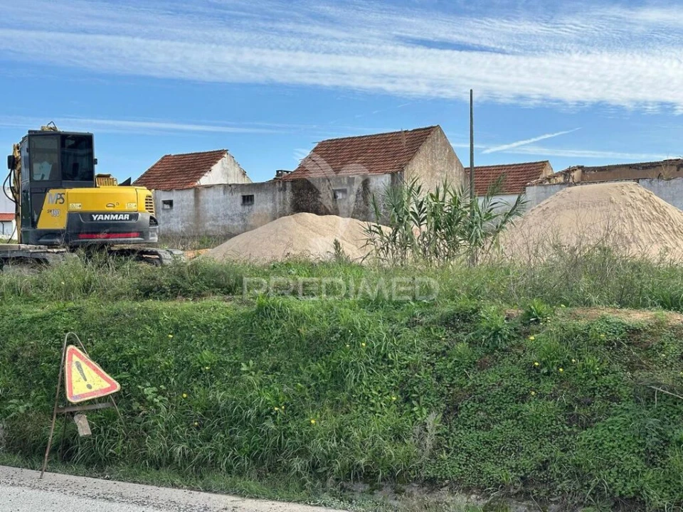 Terreno para Venda em Romeira e Várzea Foto 9