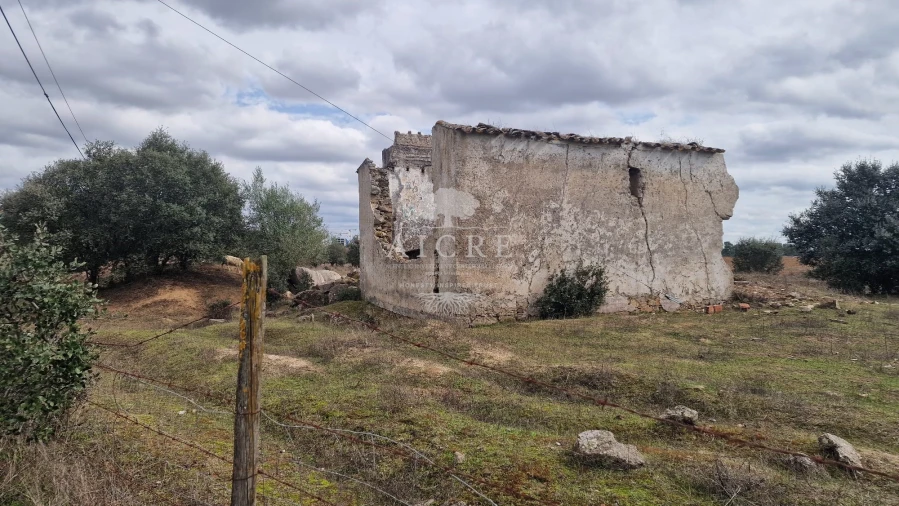 Terreno para Venda em Évora (São Mamede, Sé, São Pedro e Santo Antão) Foto 1