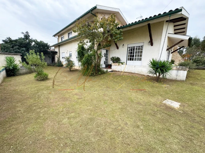 Moradia T3 para Venda em Oliveira do Bairro Foto 2