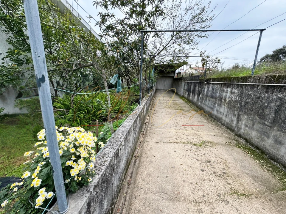 Moradia T3 para Venda em Oliveira do Bairro Foto 30