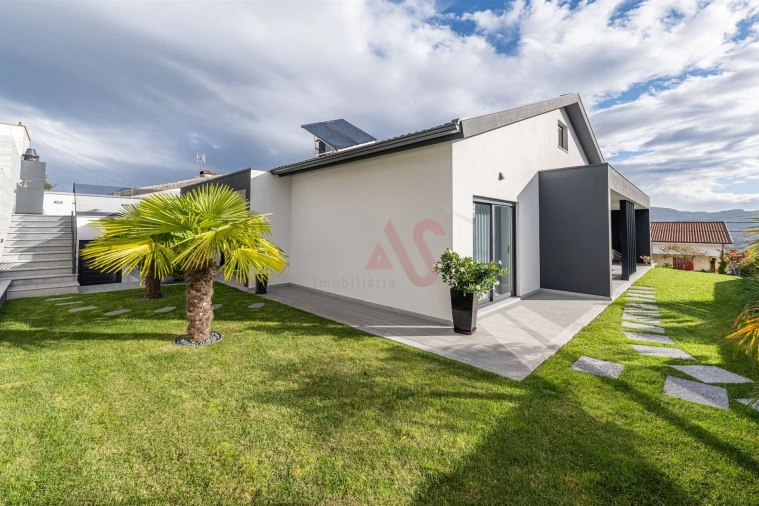 Moradia T3 para Venda em Vila Verde e Barbudo Foto 29