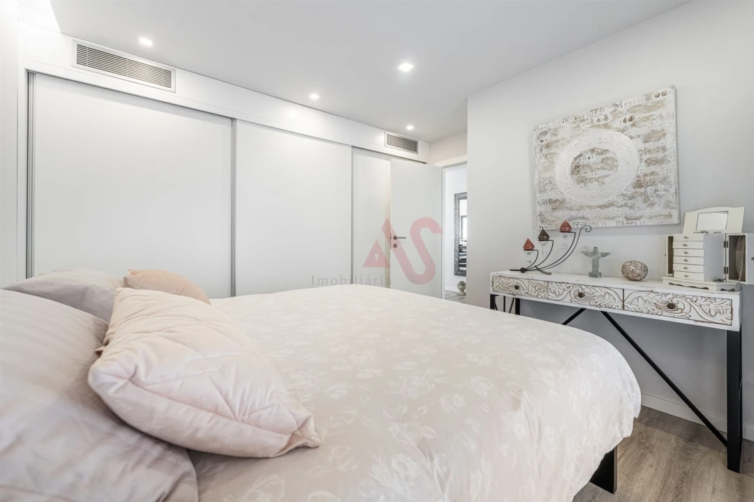 Moradia T3 para Venda em Vila Verde e Barbudo Foto 9