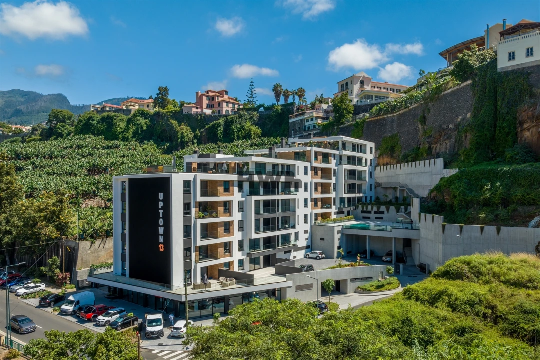 Apartamento T6 para Venda em Funchal (São Pedro) Foto 1