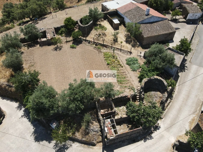 Moradia T2 para Venda em São Barnabe Foto 19