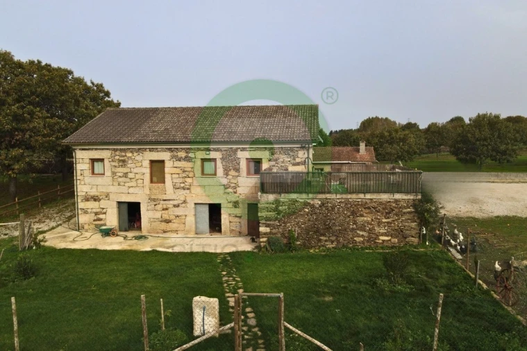 Quinta T3 para Venda em São João da Corveira Foto 2