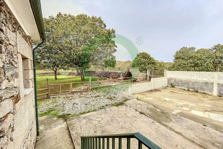 Quinta T3 para Venda em São João da Corveira Foto 8