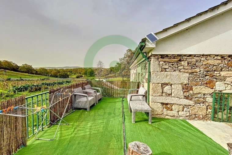 Quinta T3 para Venda em São João da Corveira Foto 5