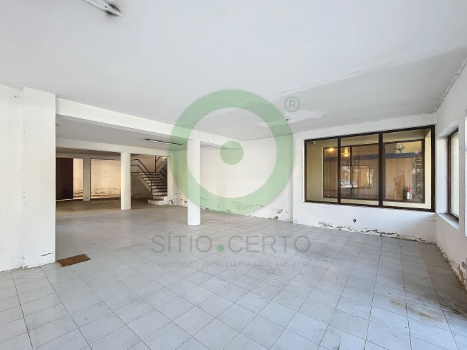 Loja para Venda em Madalena e Samaiões