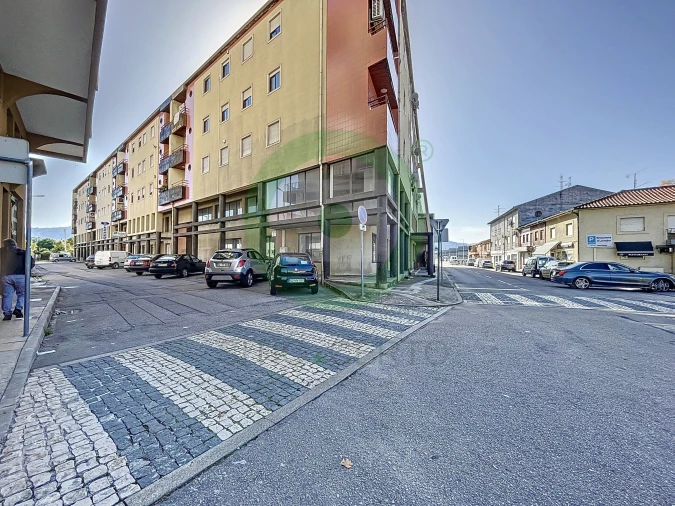 Loja para Venda em Madalena e Samaiões Foto 16