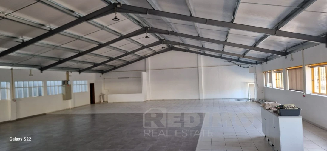 Armazém para Arrendamento em São João da Madeira Foto 4