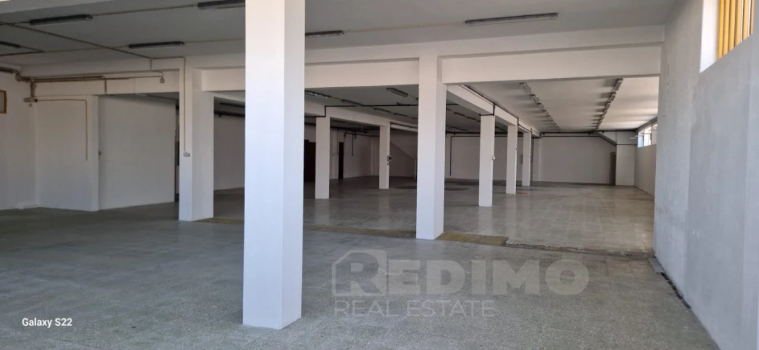 Armazém para Arrendamento em São João da Madeira Foto 8