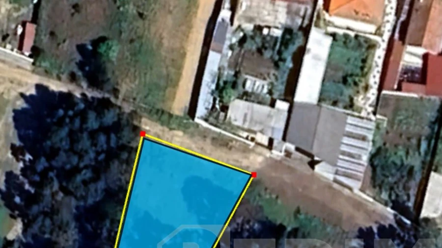 Terreno para Venda em Romariz