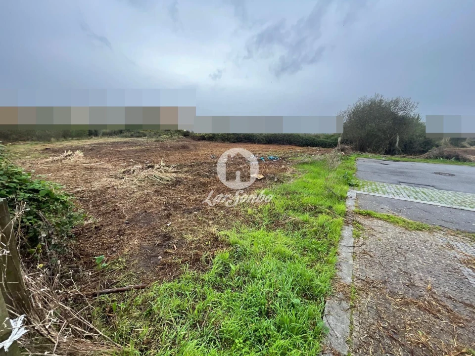 Terreno P/ Prédio para Venda em Vila do Conde Foto 2