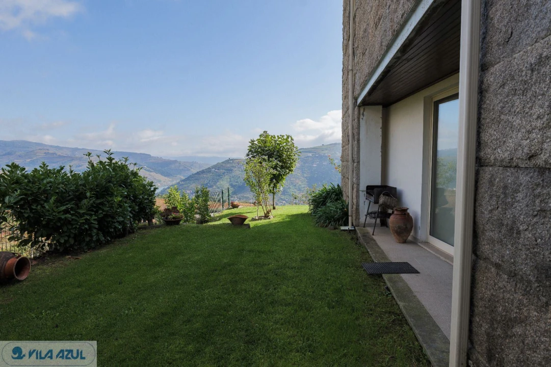 Quinta T4 para Venda em Vila Marim Foto 2