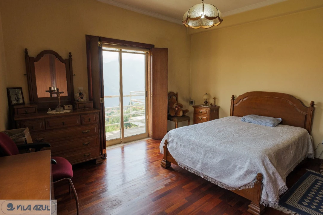 Quinta T4 para Venda em Vila Marim Foto 17