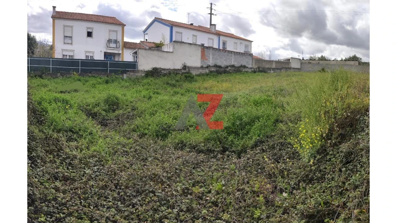 Terreno para Venda em Calvaria de Cima Foto 5